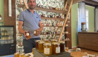 Mary-mederic-apiculteur-miellerie-de-perthes Mary-mederic-apiculteur-miellerie-de-perthes