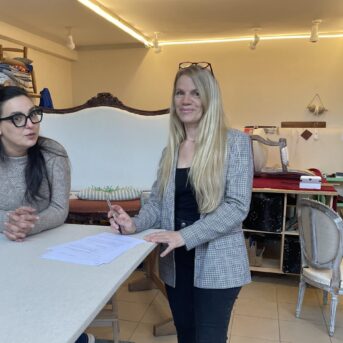 lAtelier-des-Jobs-Lucie-Pamart-chez-Tapisierement-votre lAtelier-des-Jobs-Lucie-Pamart-chez-Tapisierement-votre